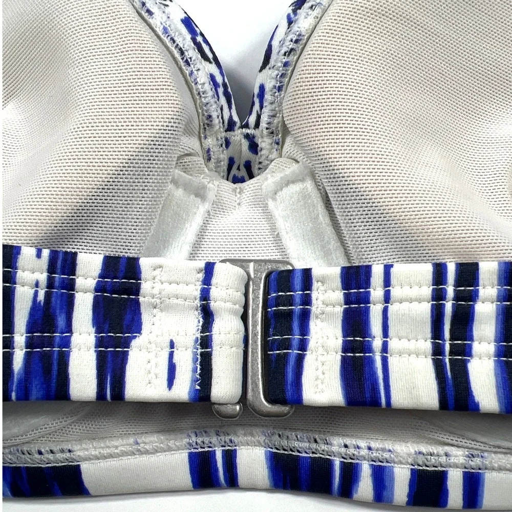 Athleta Blue White Ikat Halter Underwire Bikini Top 32 B/C‎ Beach Coastal Pool